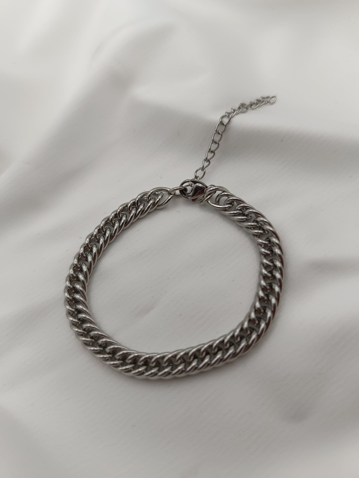 CHAIN L  SILVER