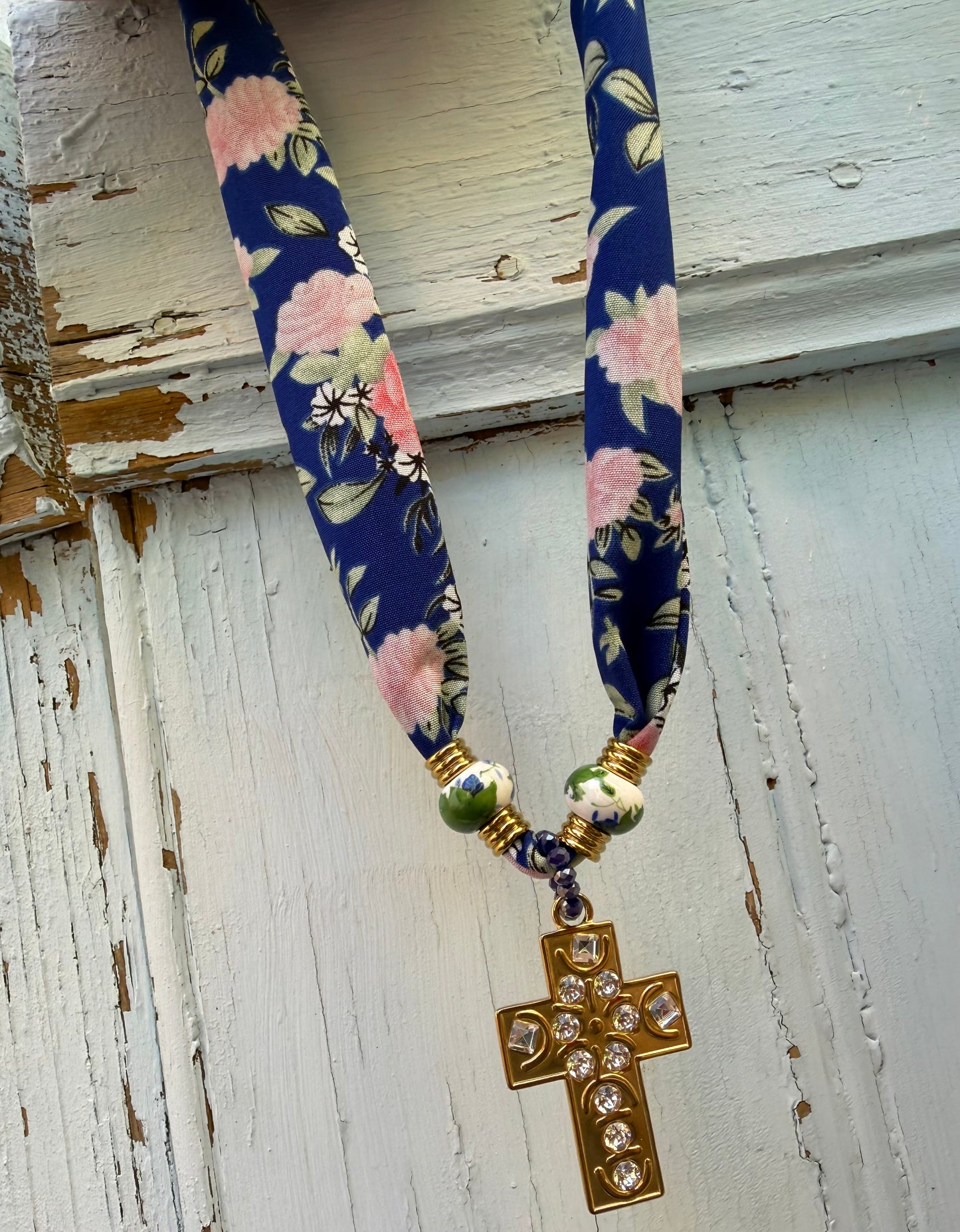 ISLA CROSS